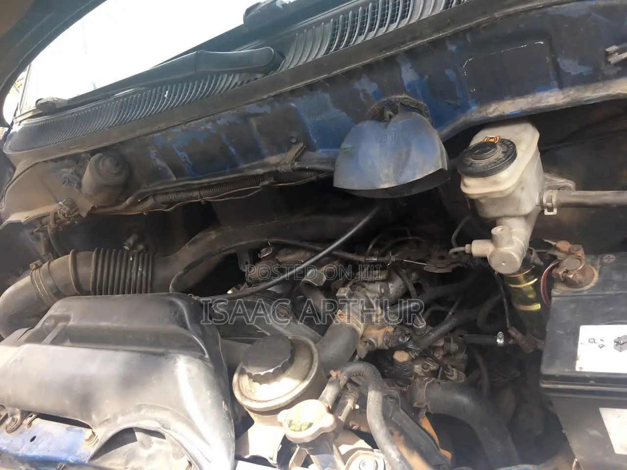 Toyota HiAce 2012 Blue