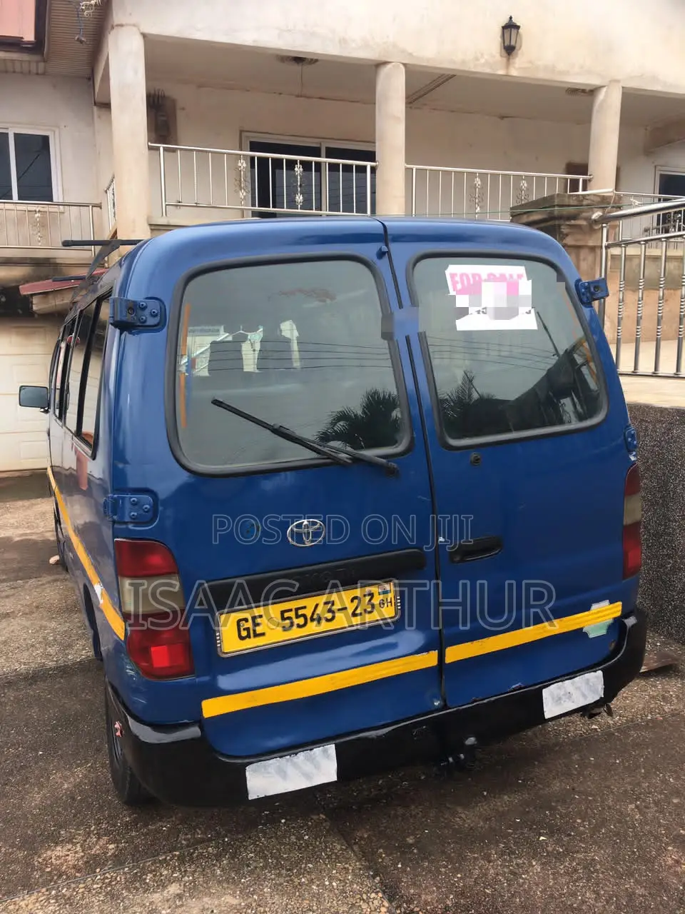 Toyota HiAce 2012 Blue