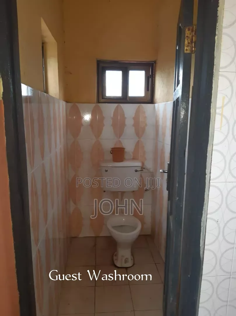 3bdrm Apartment in Survivorestates, Old Barrier for rent