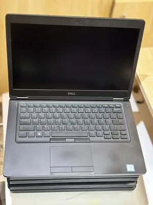 Laptop Dell Inspiron 14 5490 8GB Intel Core i7 SSD 256GB