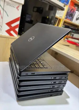 Laptop Dell Inspiron 14 5490 8GB Intel Core i7 SSD 256GB