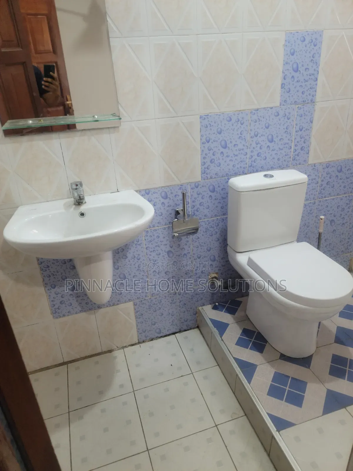 1bdrm Apartment in Basket Junction, Baatsona Total for rent