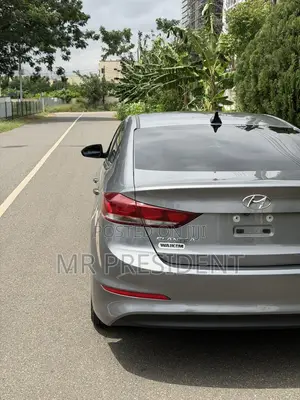 Hyundai Elantra Value Edition Sedan FWD (2.0L 4cyl 6A) 2017 Gray