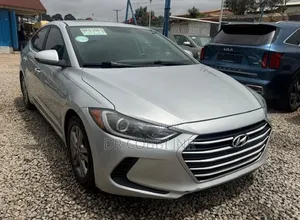 Hyundai Elantra 2017 Silver