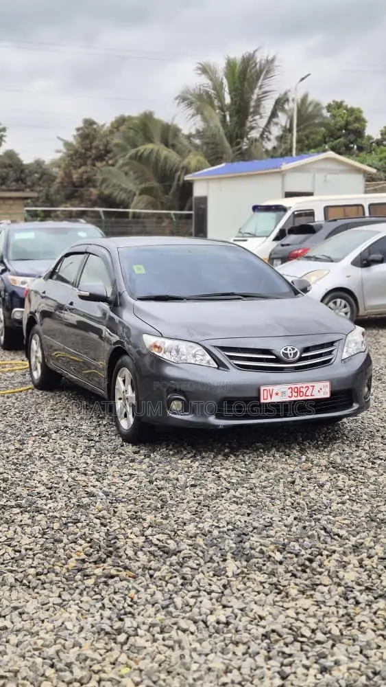 Toyota Corolla Altis 2012 Gray