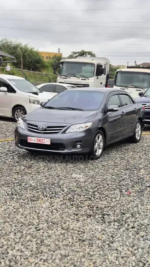 Toyota Corolla Altis 2012 Gray