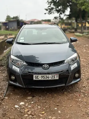 Toyota Corolla S w/Special Edition Pkg (1.8L 4cyl CVT) 2016 Gray