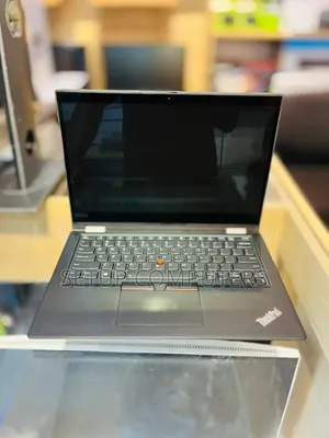 Laptop Lenovo ThinkPad X1 Yoga Gen 8 8GB Intel Core i7 SSD 256GB