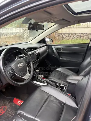 Toyota Corolla S w/Special Edition Pkg (1.8L 4cyl CVT) 2016 Gray