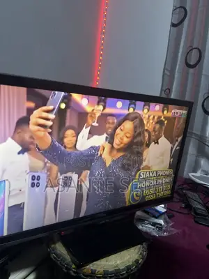 Original Samsung 22inch TV Full Digital Channels Over 300 Free Air
