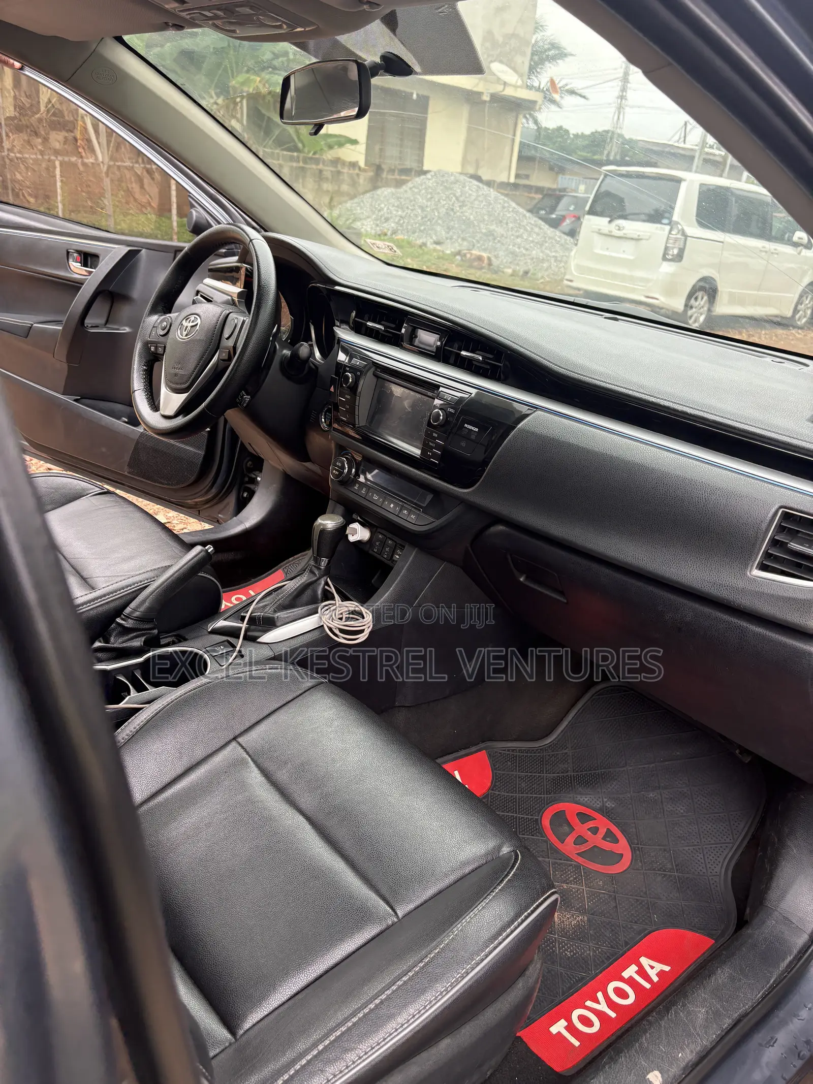 Toyota Corolla S w/Special Edition Pkg (1.8L 4cyl CVT) 2016 Gray