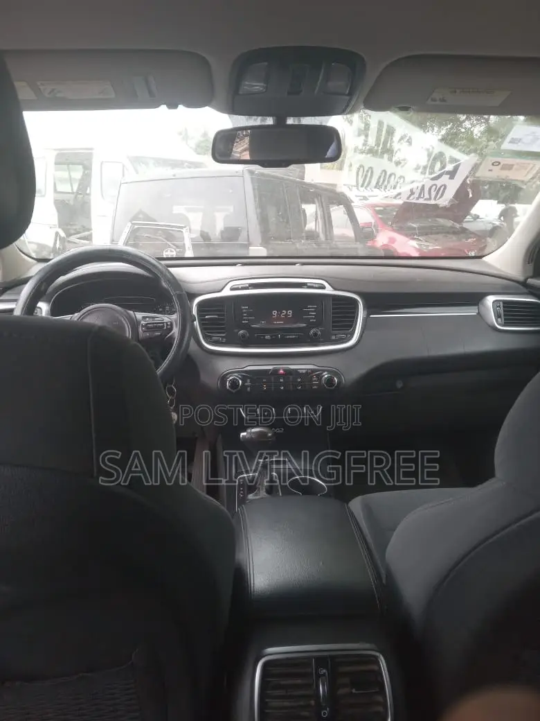 Kia Sorento 2.4L LX FWD 2017 Silver