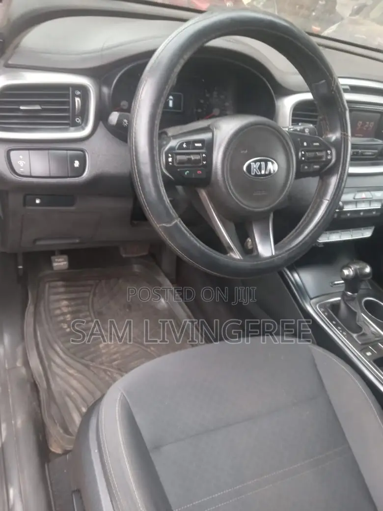 Kia Sorento 2.4L LX FWD 2017 Silver