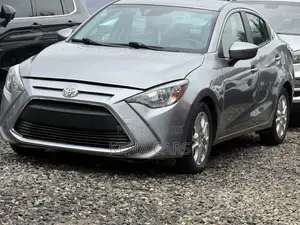 Toyota Yaris iA 1.5 FWD 2016 Silver