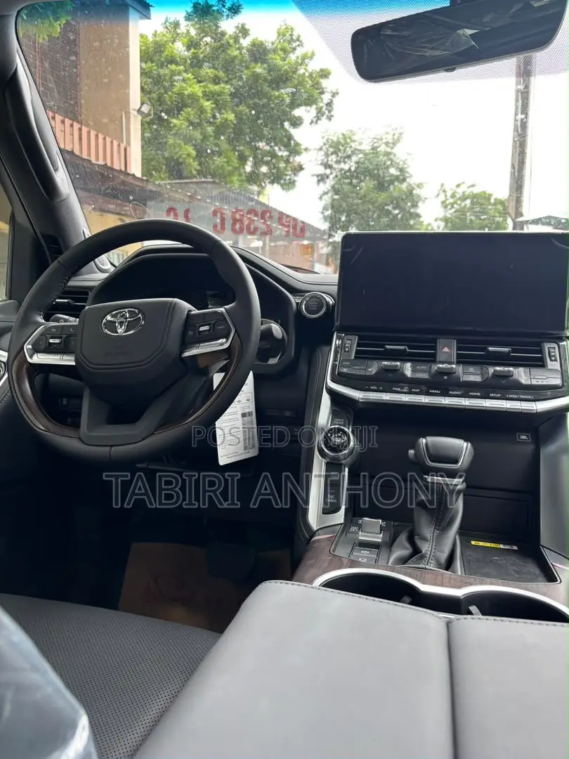 New Toyota Land Cruiser 2024 White