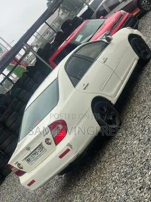 Toyota Camry LE 4dr Sedan (2.4L 4cyl 5A) 2005 White