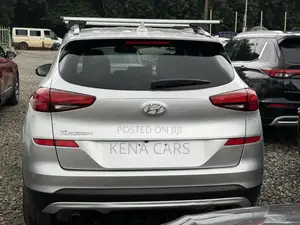 Hyundai Tucson SE AWD 2020 Silver