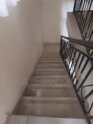 5bdrm House in Pokuase for rent