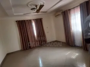 5bdrm House in Pokuase for rent