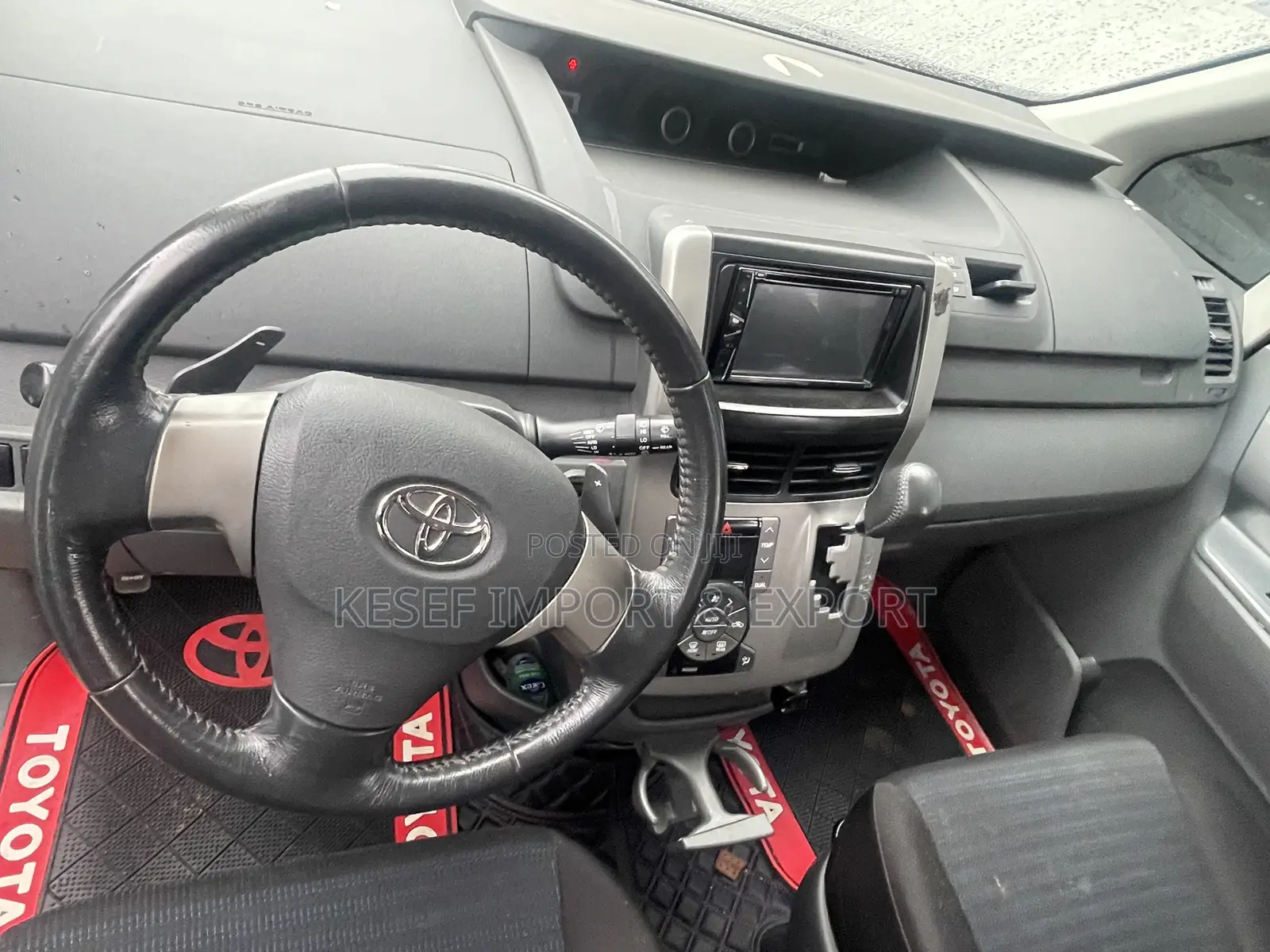 Toyota Voxy 2010 Black