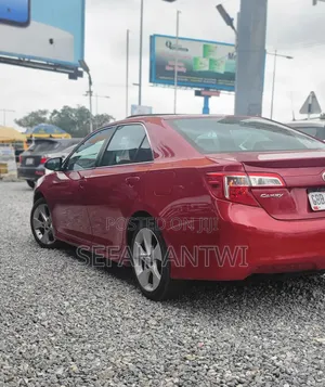 Toyota Camry 2014 Red