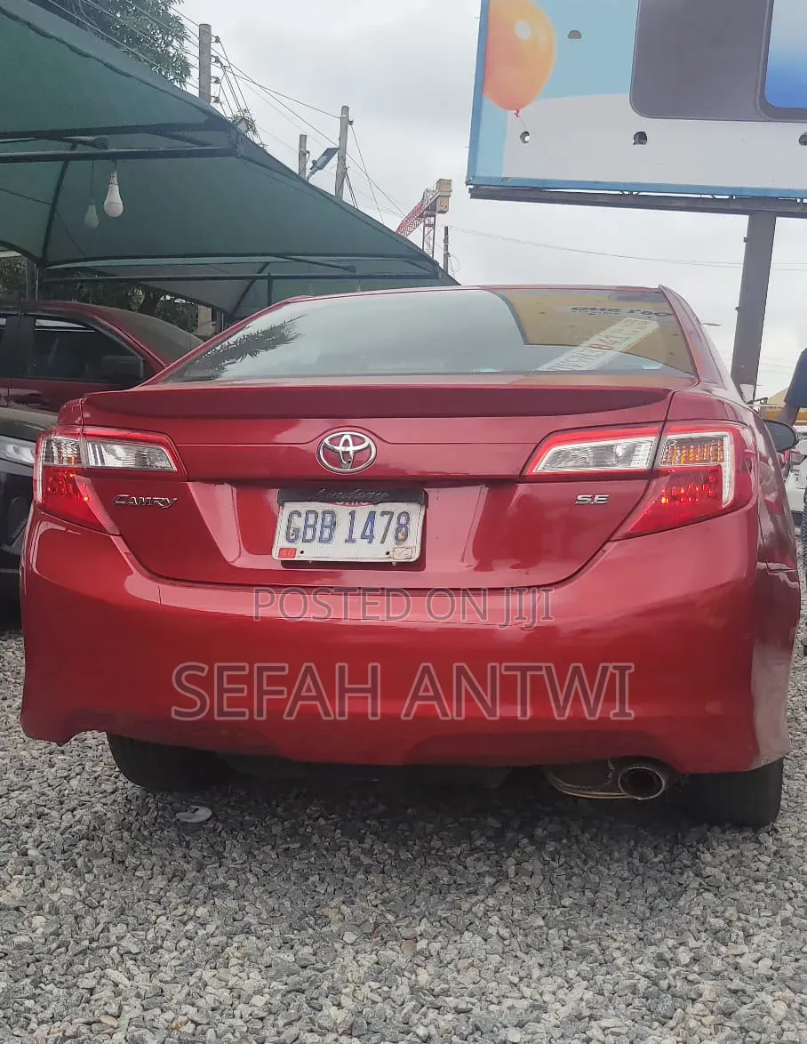 Toyota Camry 2014 Red