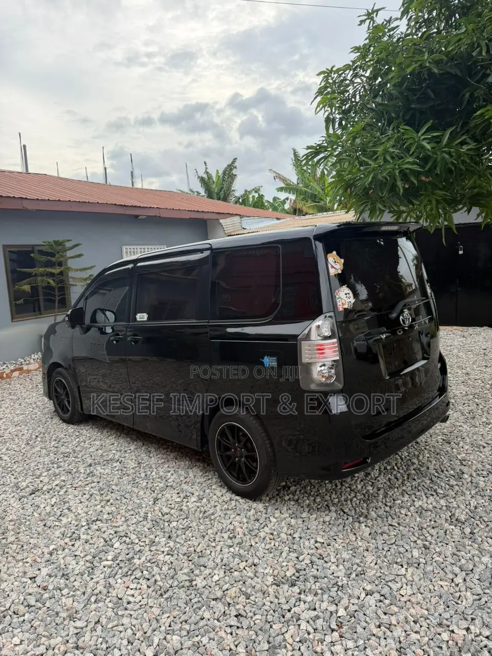 Toyota Voxy 2010 Black