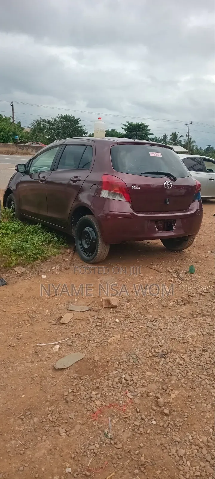 Toyota Vitz 2010 Brown
