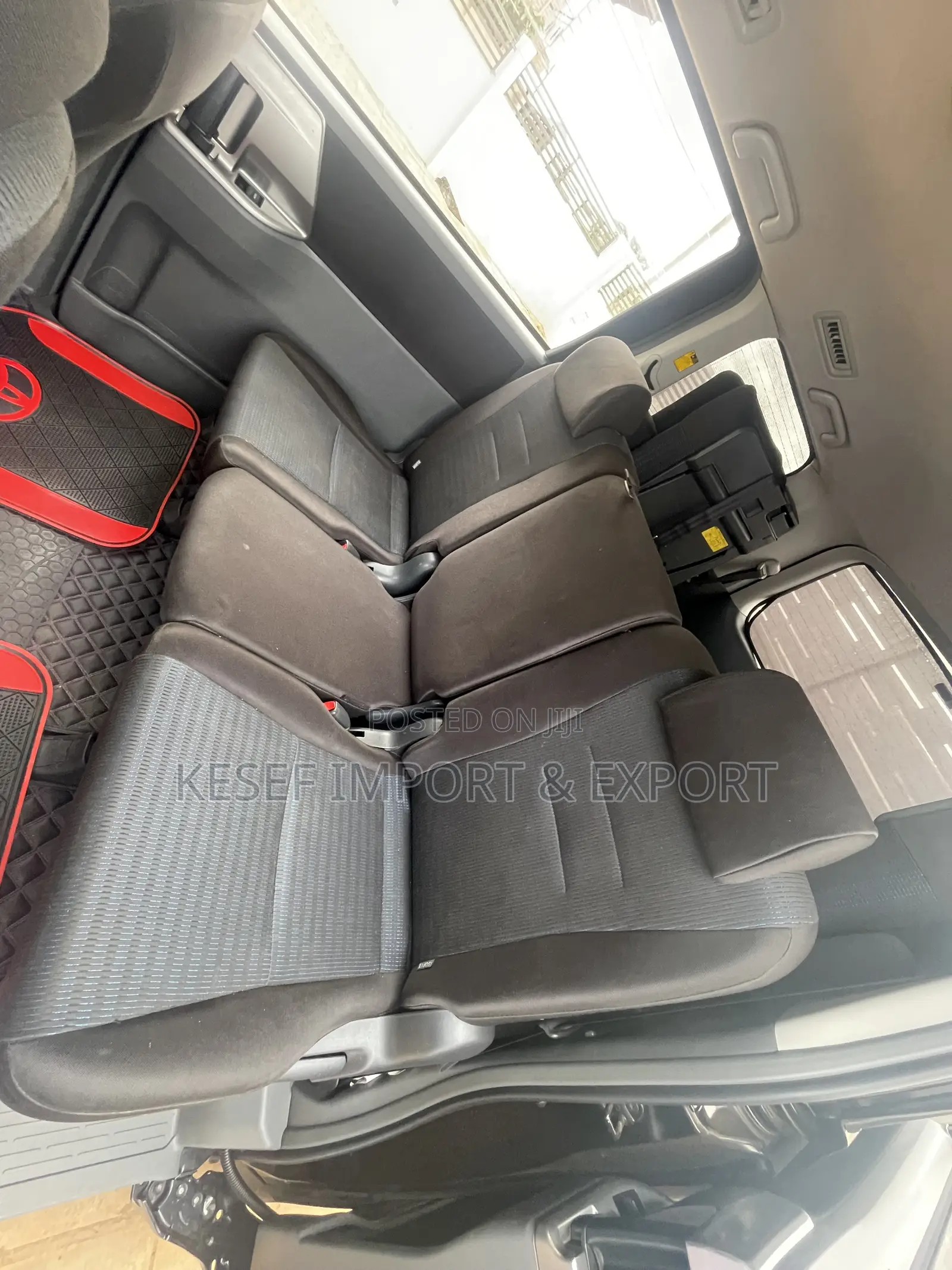 Toyota Voxy 2010 Black