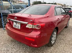 Toyota Corolla 2013 Red