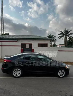 Hyundai Elantra 2018