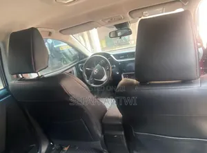 Toyota Corolla 2018 Burgundy