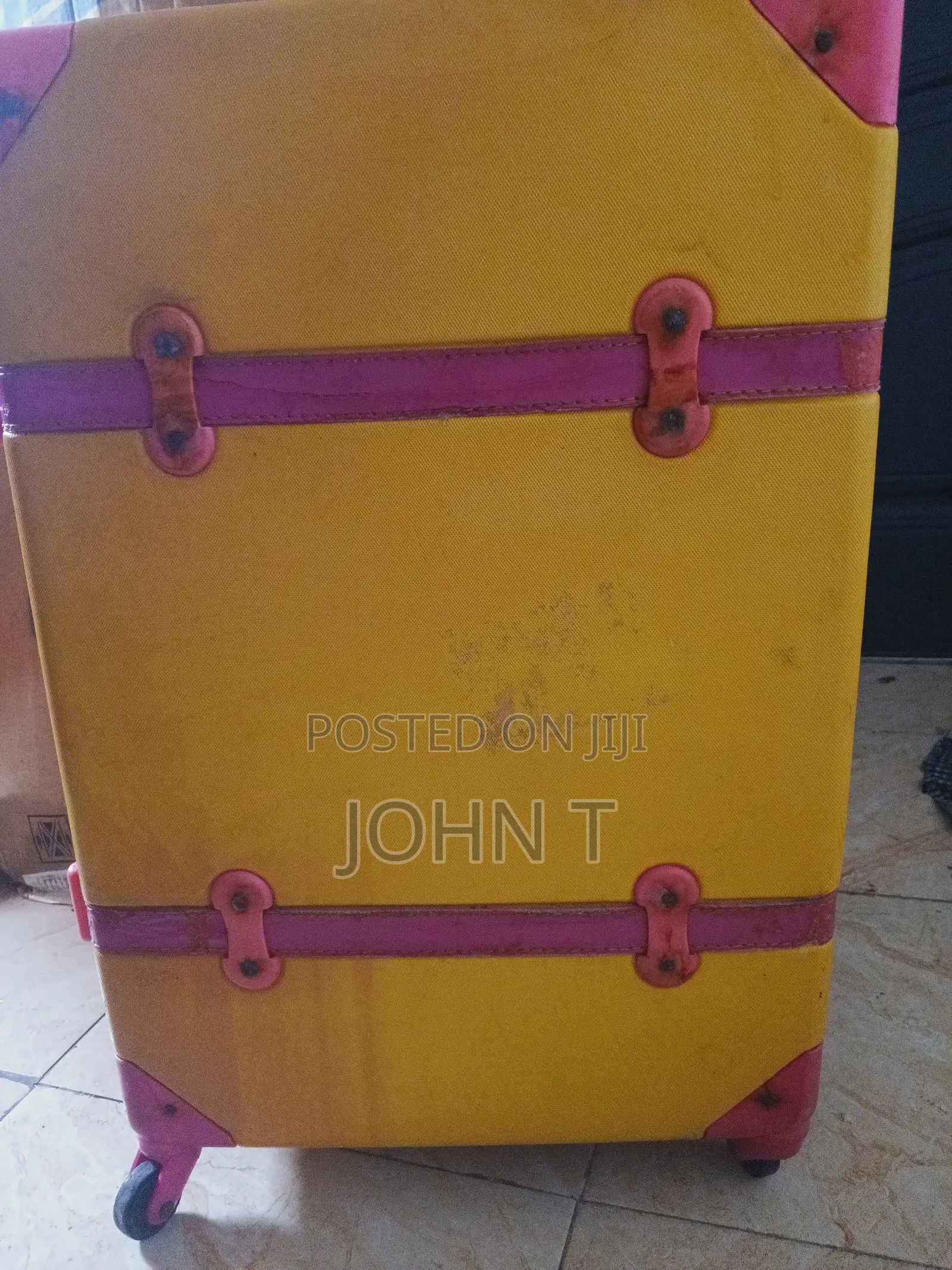Used Luxurious Zipless Trolley Luggage Unbreakable