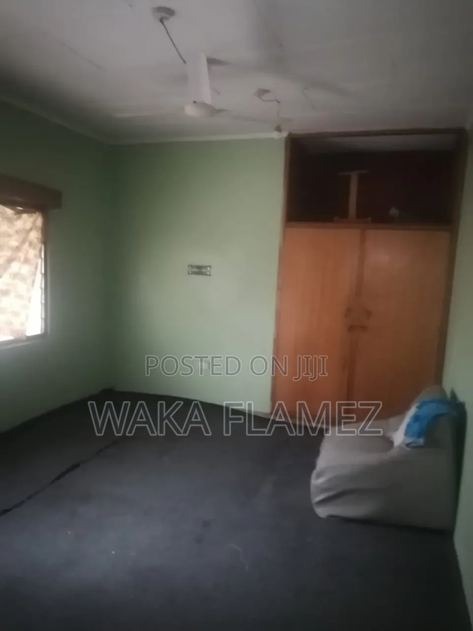 5bdrm House in Pobiman Township, Amasaman for sale