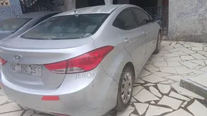 Hyundai Elantra 2013 Silver