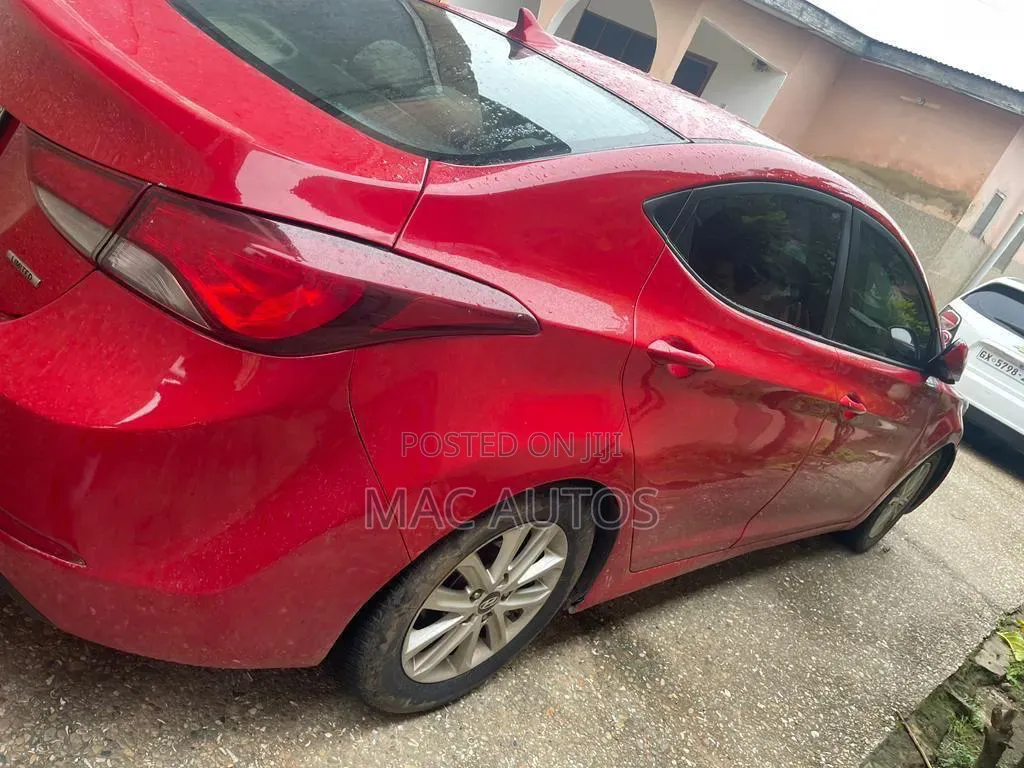 Hyundai Elantra 2013 Red
