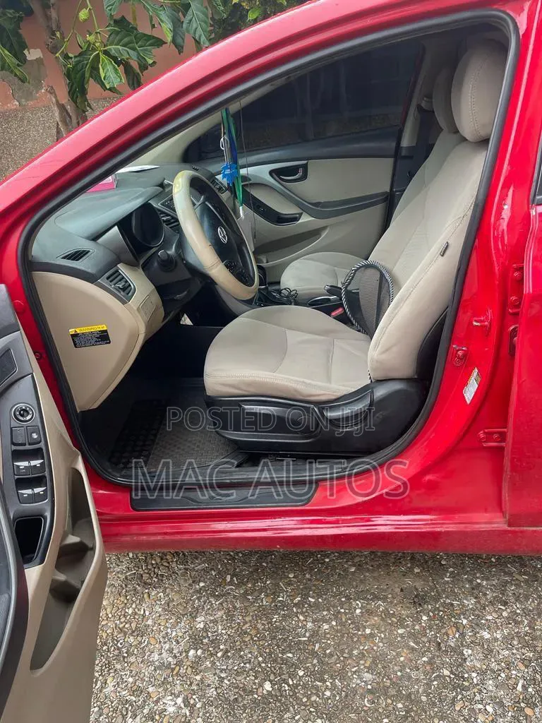 Hyundai Elantra 2013 Red