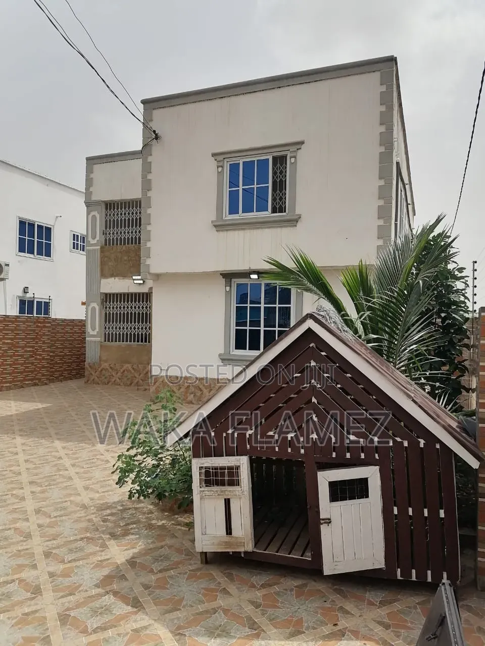 4bdrm Duplex in Satellite, Amasaman for sale
