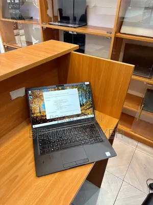 Laptop Dell Latitude 7400 8GB Intel Core i5 SSD 256GB