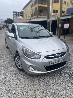 Hyundai Accent SE 2013 Silver
