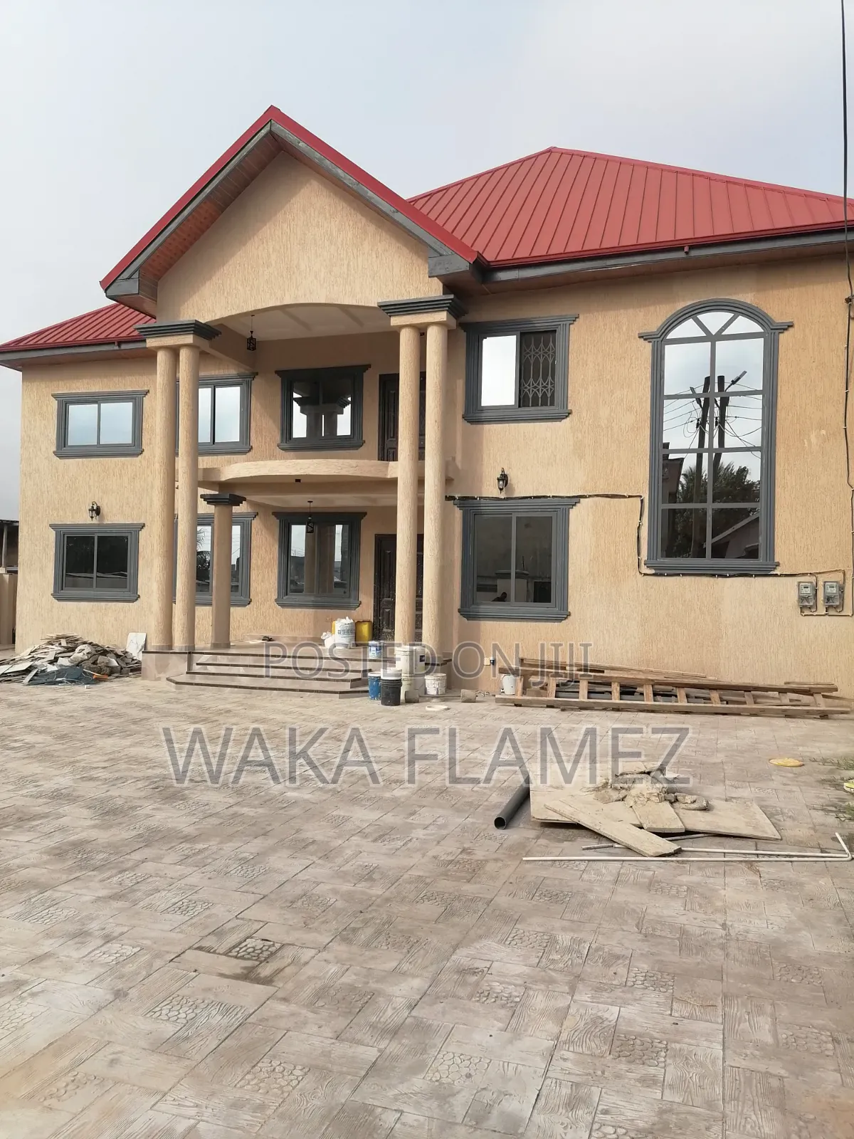 6bdrm House in Sapeiman Greater, Amasaman for sale