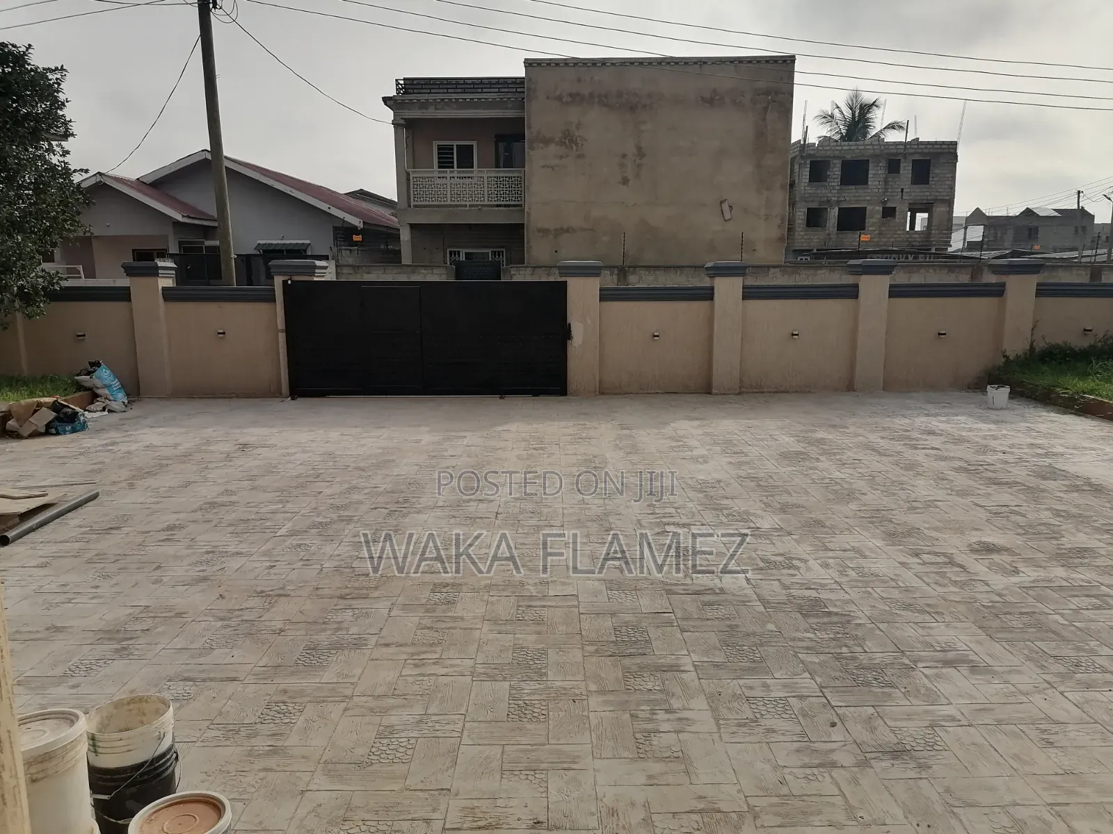 6bdrm House in Sapeiman Greater, Amasaman for sale