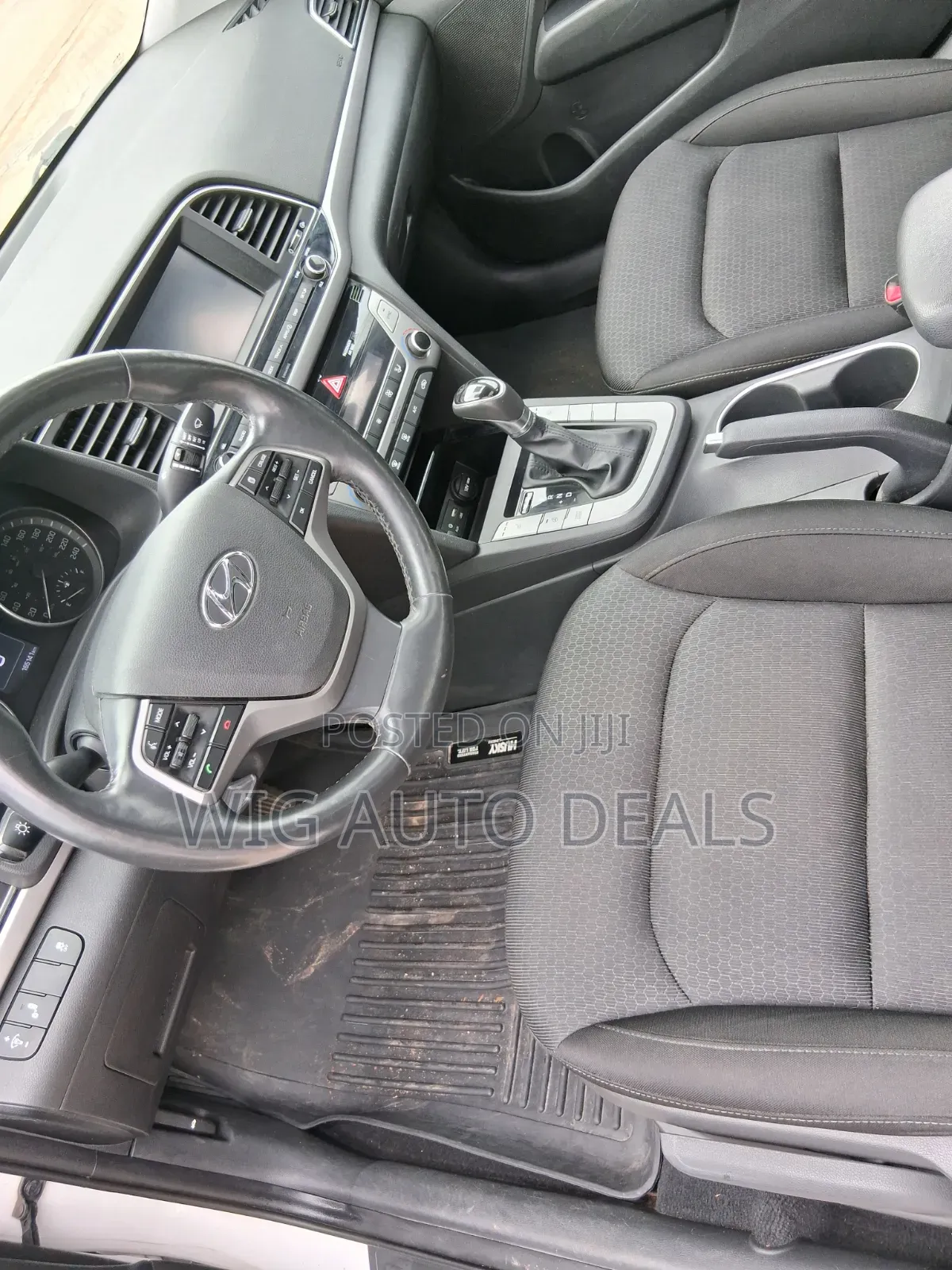 Hyundai Elantra 2018 White