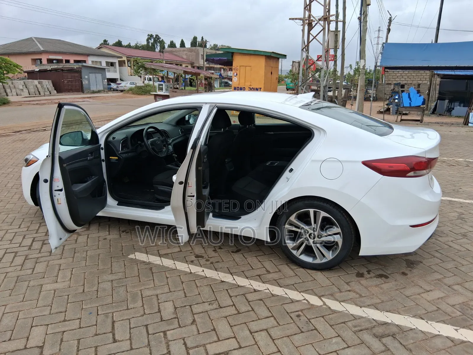 Hyundai Elantra 2018 White