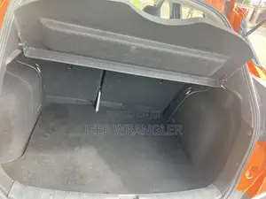 Nissan Kicks S 2018 Orange