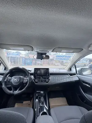 Toyota Corolla LE 2020 White