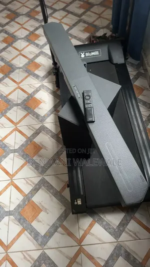 Neat Home Used Samsung Q Series Soundbar System With Remote