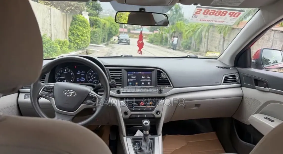 Hyundai Elantra ECO Sedan FWD (1.4L 4cyl 7A) 2017 Red