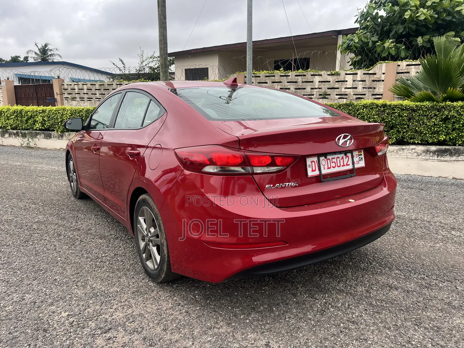 Hyundai Elantra 2017 Red