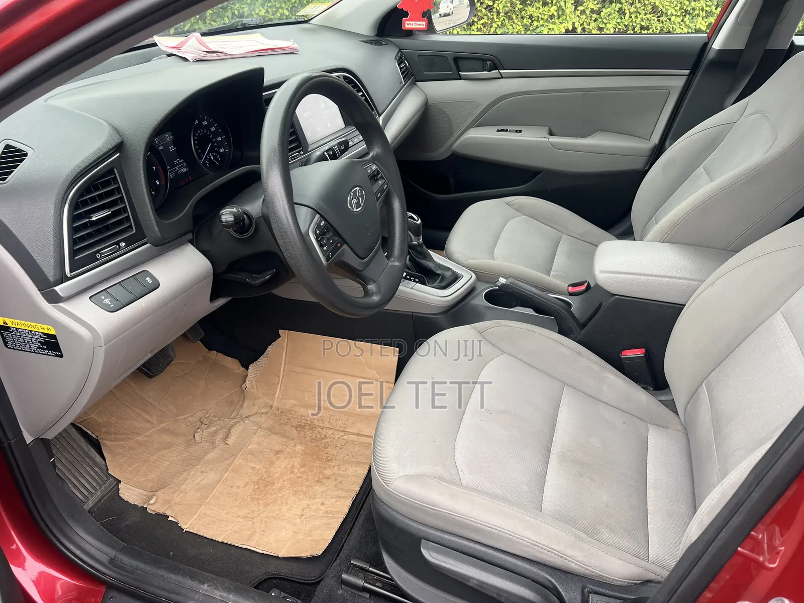Hyundai Elantra 2017 Red